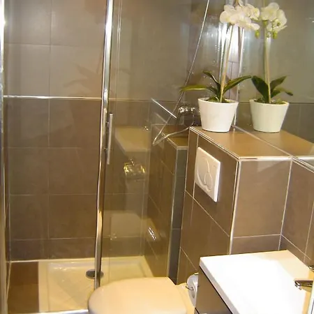 Studio Longchamp Apartman *